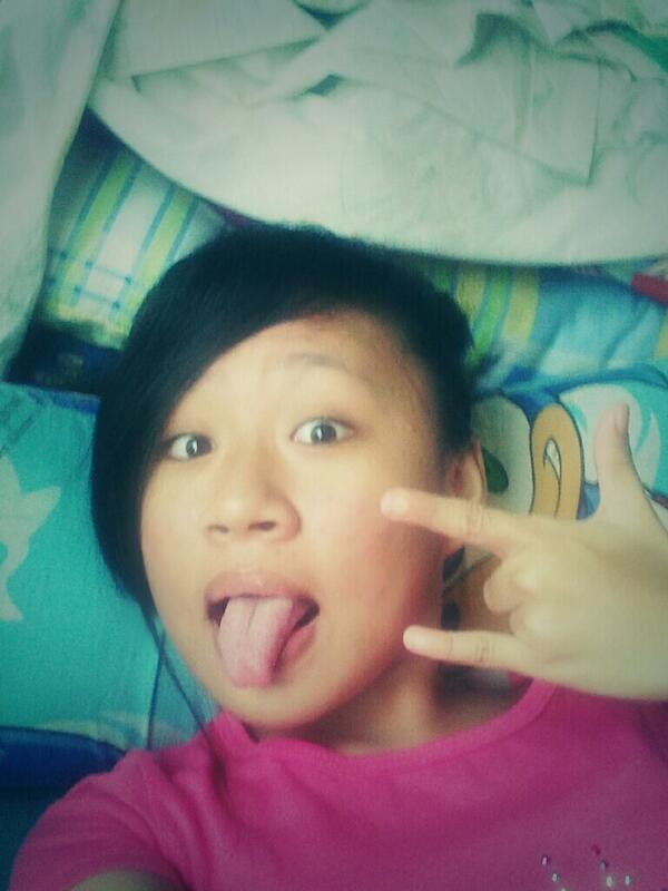 lelelenlen07's tweet photo. Boredom :/ http://t.co/M8qvSH1N8z
