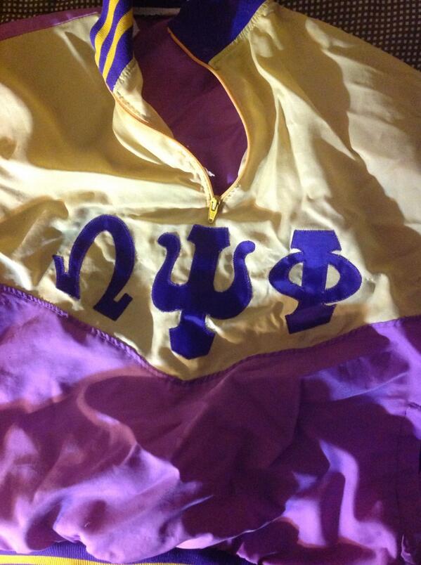 DrTaitPhotoBSU's tweet image. @LesterSpence @Dr_CMGreer I still have Lynn Fields windbreaker from early 1990s #phichapter