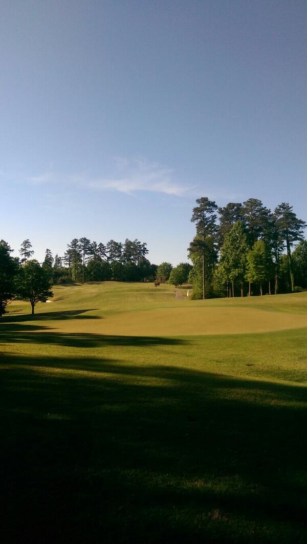 lsgcm's tweet photo. Closed for member play today with a golf outing at 11am. Golf course is really starting to grow and come around. http://t.co/GIgLTCOA0o