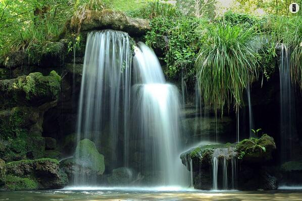 ur__life's tweet photo. Photo d hier! #parc_bouran #mérignac #cascade http://t.co/HO3B9LjQst