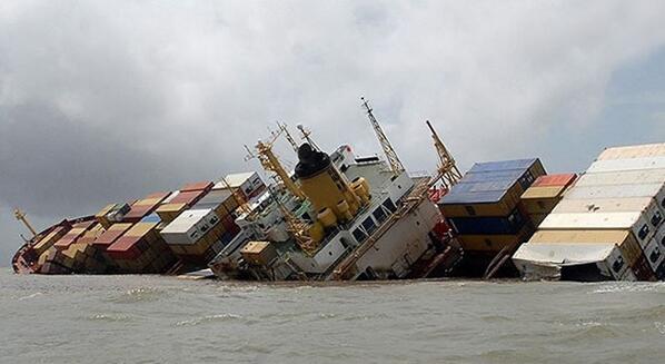 İki yük gemisi çarpışma sonucu battı:11 kişi kayp 7deniz.net/iki-yuk-gemisi… #7deniz #denizcilik #denizkazası #yükgemisi