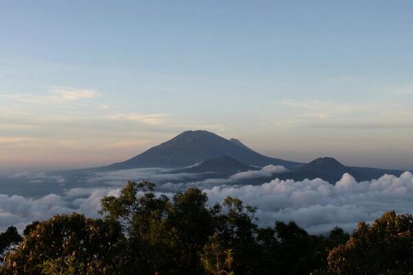 Salah satu "bonus" yg didapet kemarin, luar biasa sob :) #munggahbareng1