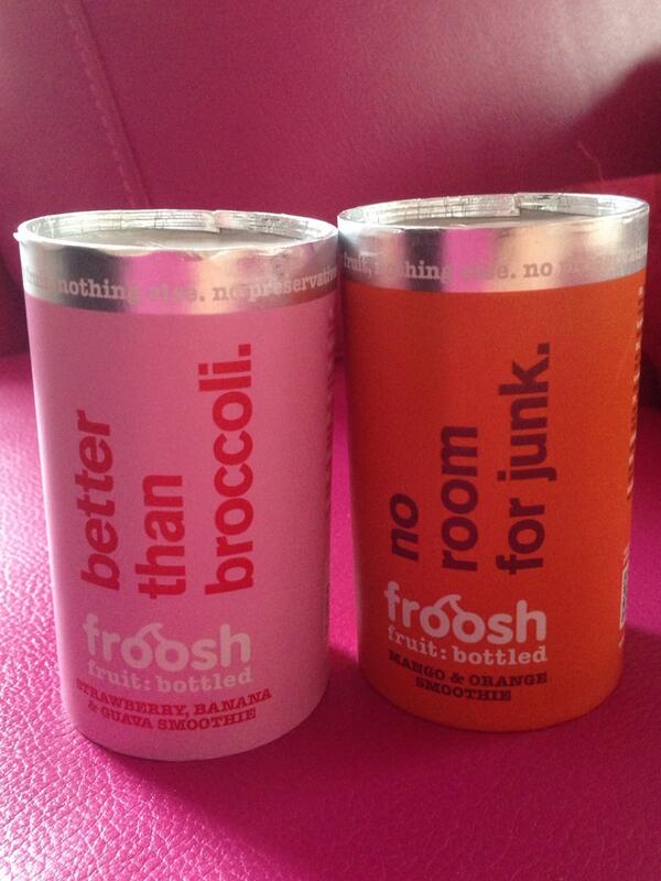 Hellapoliisi's tweet image. #froosh smoothiet ovat ihania! Nam!