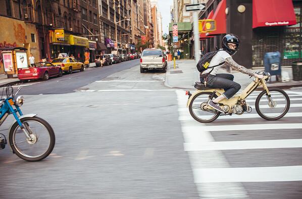 GQ_France's tweet image. La mobylette : nouveau phénomène de mob ? gq-mag.fr/Rkw29D