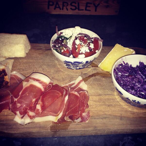 Thompie64's tweet photo. Delightful bank hol lunch ❤️ @TheBotanistTL http://t.co/MX33CwLXNU