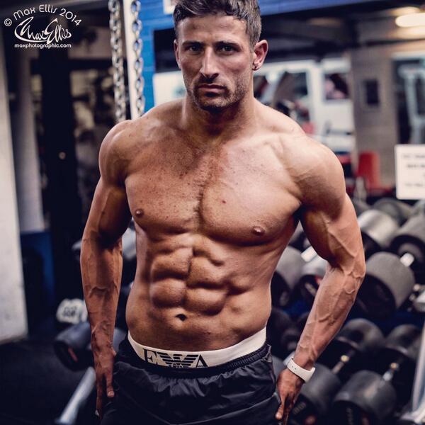 drchrisspearman's tweet image. What are you training this bank holiday?? Can't wait to smash Quads and Calves with @AdiMilak #WeakPoints