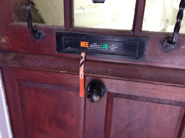 indigonl's tweet image. Net gespot, ik zou het niet durven #touwtje