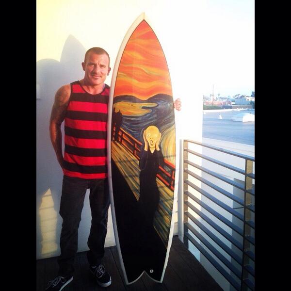 IAMannalynnemcc's tweet photo. @Dbeuartist @Danielle_Beu Dom loved his surprise! Thku 4 making the dream n my head come true! #Dbeu #Dbesurfboards http://t.co/BZcbOqPAQr