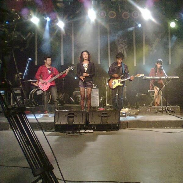 flaviaband's tweet photo. #rolling_rock_sbo http://t.co/uXxfMkwrzy