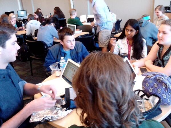 IntendedEffect_'s tweet image. The team working hard during lunch!