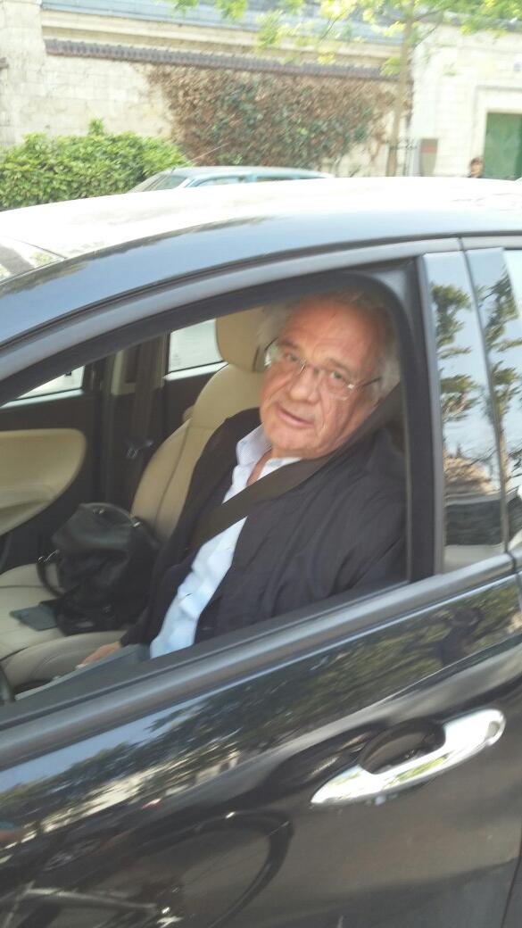 cyclo_fred's tweet photo. #repassetonpermis #winnerdujour #assassindelaroute et notre gagnant du jour avec un refus de priorite : CF966GL http://t.co/hGLDWBVvPe