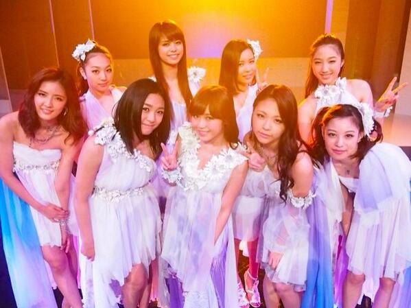 E Girls 鷲尾 熱帯魚の涙って 太陽と向日葵の続編の歌詞やって 知らんかった 歌詞全部知りたい Flower好きな人rt 気になった人フォローします フォロバもお願いしまーす Http T Co J22tfzncmc
