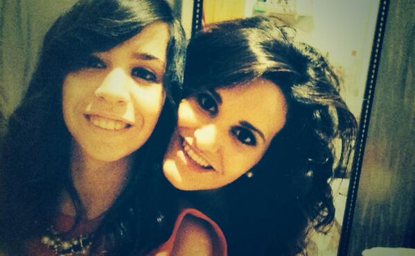 Lauriita_GC's tweet photo. Siempre perduran los grandes recuerdos, los buenos momentos juntas. FELICES 21 ❤️ Espero verte muy pronto :) @Piiii__ http://t.co/VTjvbCAPMQ