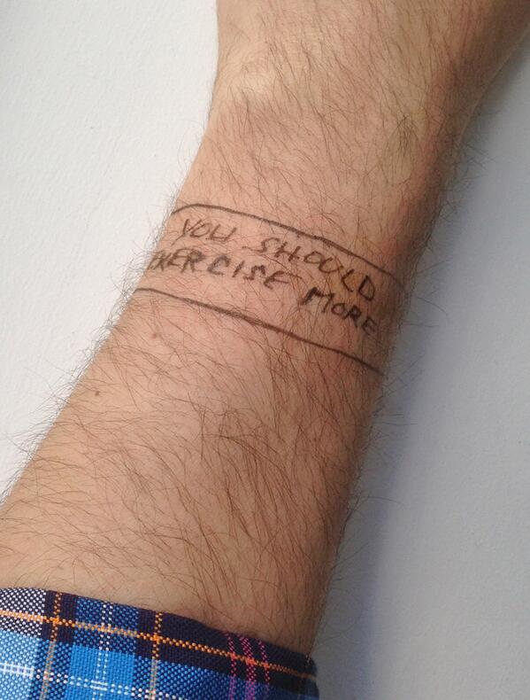 Excited about this new fitness band, a companion product to <a href="/hotdogsladies/">hotdogsladies</a>' smartwatch kungfugrippe.com/post/800354670…