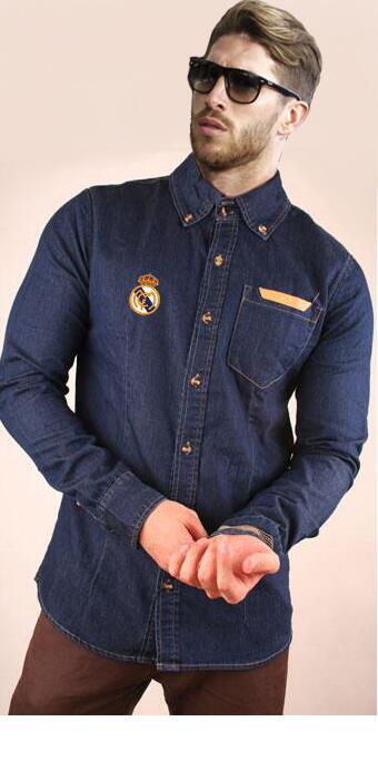 UEFAshop's tweet photo. Kemeja Denim Real Madrid. IDR 165rb bahan denim terbaik. Tambah gayamu! 28CAA662// 082121944270. Order sekarang. http://t.co/GrGXRj8K1t