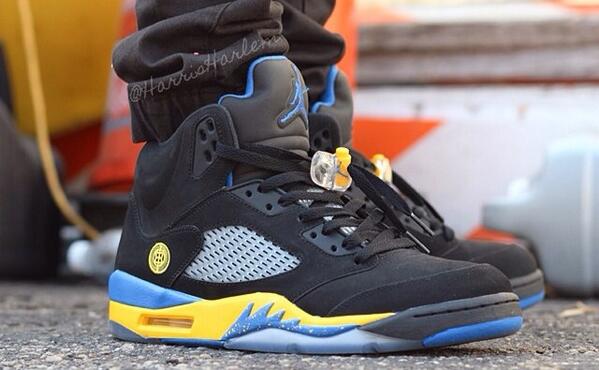 SneakerPics23's tweet photo. Shanghai 5's http://t.co/8fRBfa1yGv