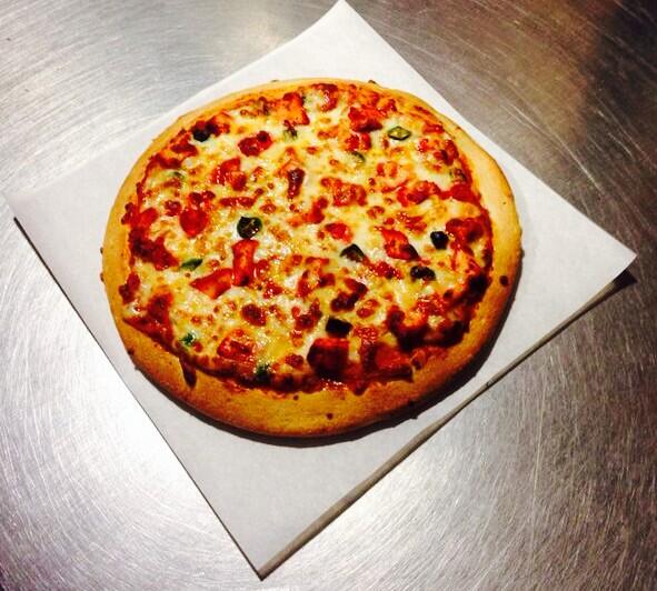 Pizza Delfino tweet media