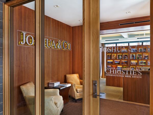 ReganConst's tweet image. 