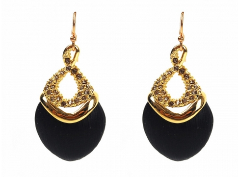 Loco_Loka's tweet photo. @HowToDressCute Know http://t.co/KKV31vFatr? Hot, designer jewelry at 30 to 70% off. DM me to try it out! http://t.co/T5yupkf9yG