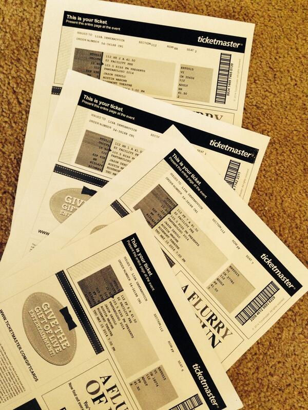 1ProudAuntLisa's tweet image. RT! Can I interest anyone in winning THESE?? #AustinMahoneTour #FloorSeats Courtesy of ~ @OMGMusicFest #OMGChicago 😏