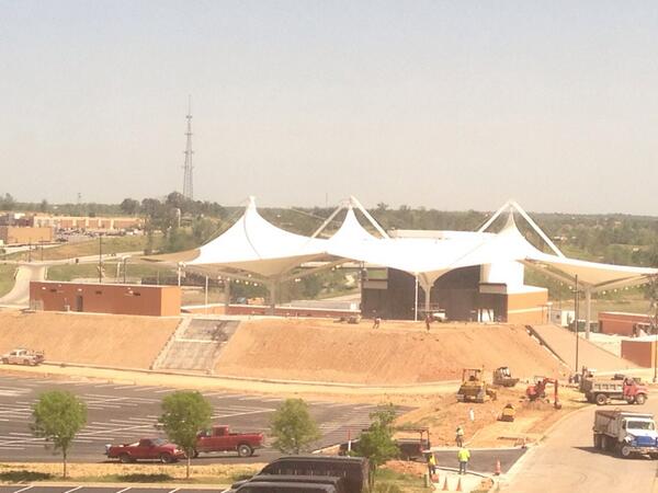 JeffPinnacle's tweet image. Awesome to watch! #waltonartscenter #walmartamp @PinnacleCarSvc