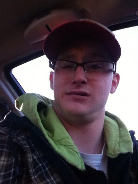 stephaniekozak1's tweet image. So I leave my phone in Ryan&apos;s car to charge and he takes pictures on it!! #OfCourseHeDid @BruneauRyan 👊