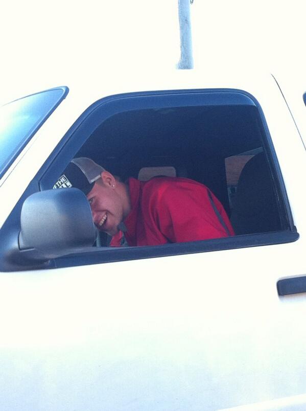 stephaniekozak1's tweet image. So I leave my phone in Ryan&apos;s car to charge and he takes pictures on it!! #OfCourseHeDid @BruneauRyan 👊