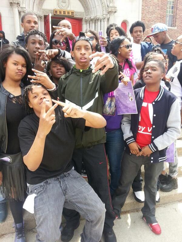 7BlockWOPSTER's tweet photo. #AfterTheFuneral #TinyVille #GANGGG #RIPEndia http://t.co/gbwAA5uPLU