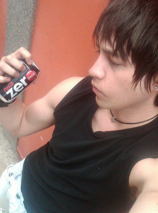 MGDrako's tweet image. @CocaColaZeroMx Mmm ¿Por qué no?.