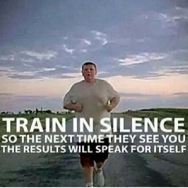 JanieSpera's tweet photo. @KASEY_LYN  see it's normal for people not to social media there every workout RT @BestProFitness: Train in silence http://t.co/mdF64wjgLE