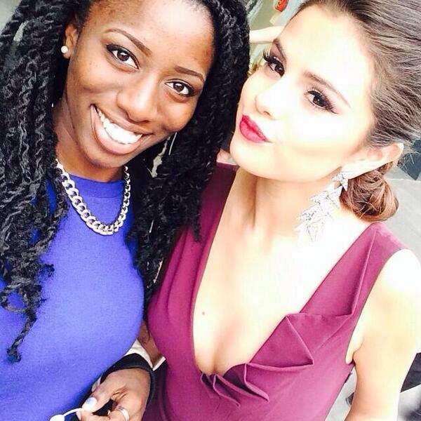 mylovato's tweet photo. eu quero uma foto assim to chorando http://t.co/61UJAelRcX