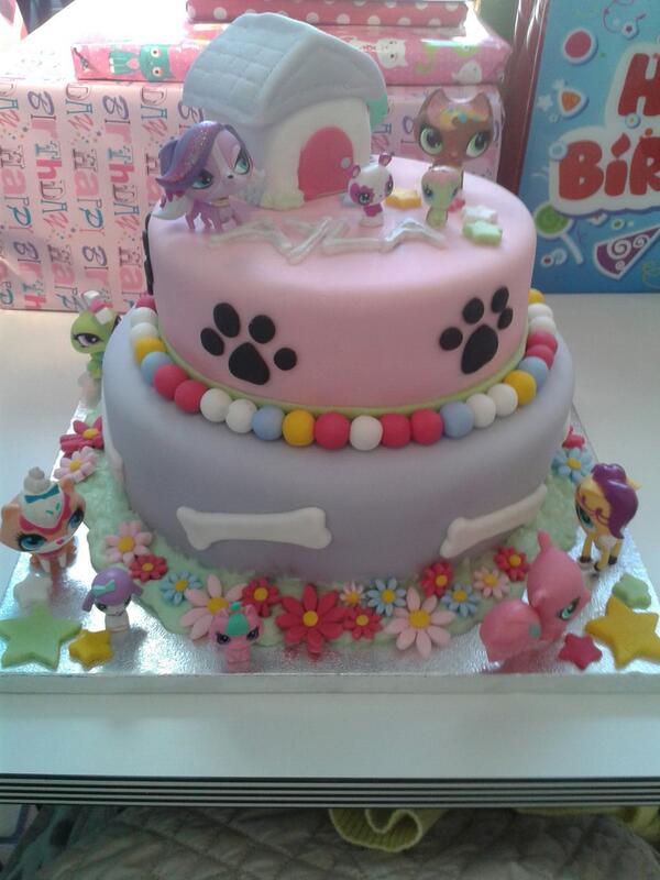 Finally my first decorated cake! Quite proud of myself..I'm showing it off! :)