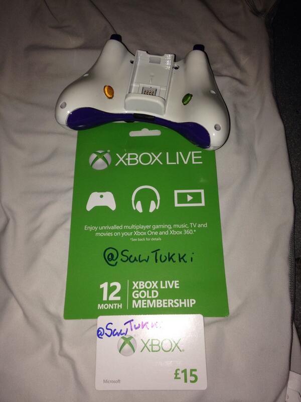 Doing a give away thanks for 1k 
Must RT and be Following me 
I will pick winners at 150RT