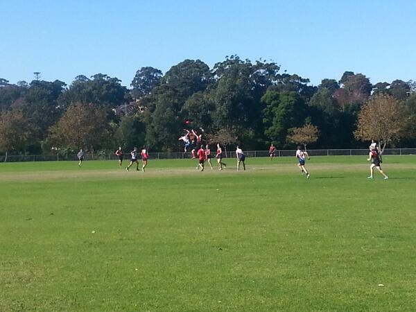 StuHaack's tweet photo. AFL Swans Cup. Opens, first bounce. Stunning day! #swanscup @aflnswact @AFLSchools http://t.co/RFm5AeCZhl