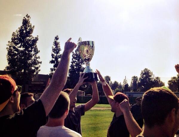 uscPIKE's tweet photo. Pike takes home the Ironman Cup after beating Sigma Chi in basketball and softball #pike #champs #wereathletes http://t.co/LenTnCUwsC