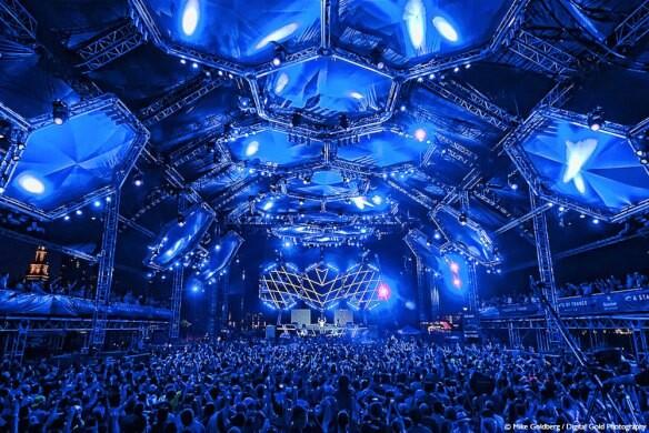 Rave Pics tweet media