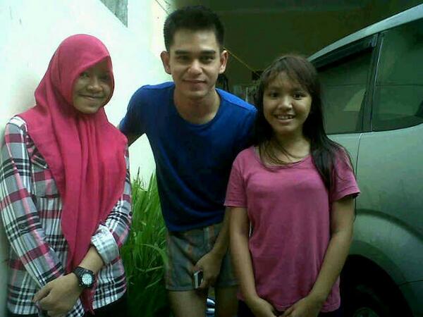 With kaa <a href="/azofrangga/">Rangga Azof</a> {} thankss kaa;;)