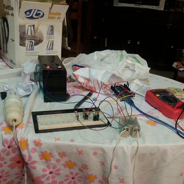 insta_arduino's tweet image. ift.tt/1utz6zH - #arduino #bachelorproject #controlling #lamp #AC #pump #kamlh... ift.tt/1o1omqK