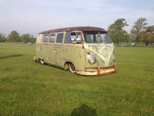 Scotthaz's tweet photo. #patina #junkie #vw #Volkswagen #volksworld #camper http://t.co/6F8DKjZfw2
