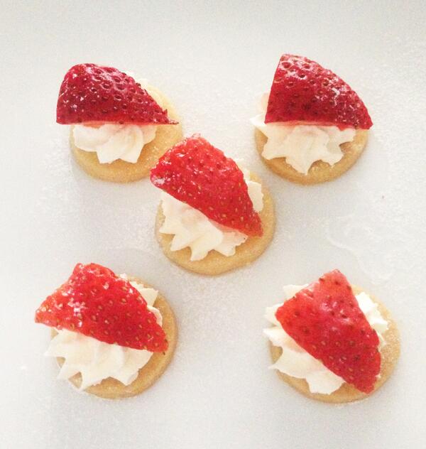 ISS_Education's tweet photo. Seems like #strawberry #shortcake was popular last week! Here are the #tasters they had @ Queen's Primary #Richmond! http://t.co/PzCbHDkjiq