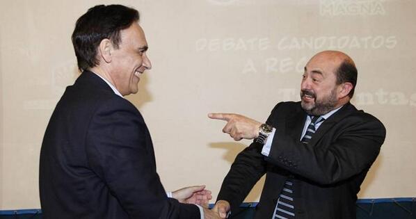 ENEREO3's tweet photo. El cara a cara de los candidstoa a rector http://t.co/Ip4U3jb5tv http://t.co/2MOxe9L3bK venga, haz campaña @LuisBN1991
