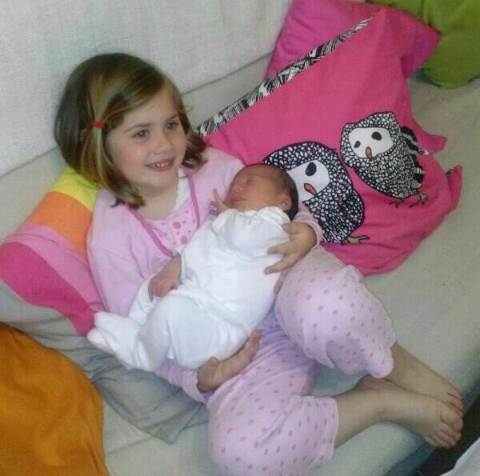 Maanme's tweet photo. Mis dos preciosidades ... ♡♡♡... #BDías http://t.co/7tl2fyRBbR
