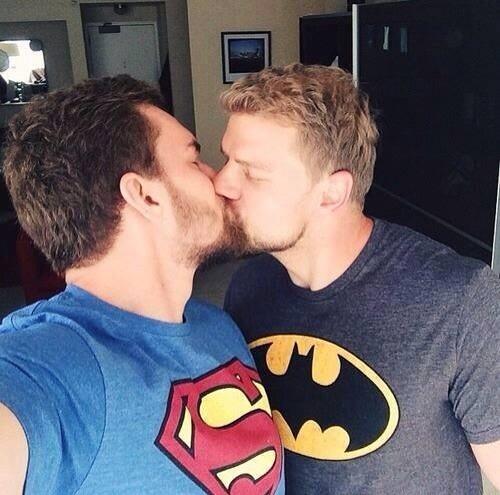 3looo89's tweet image. الاعب شفتيك بشفتاي امتص منهم الرحيق كم اشتهيك يا طفل كبرت ونظجت