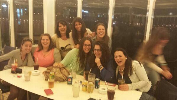 LauraPantumaca's tweet photo. Felicidad que bonito nombre tienes...#crucero #estadísticos #amistad http://t.co/05KrcWJmpM