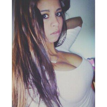 Alicialamirona's tweet photo. @TifanyRamos23 #DEPXplora #EnEsteMomentoQuisieraQue que esta peazo de reina estuviera ami lado que bellezon http://t.co/4uwLYlUxH3