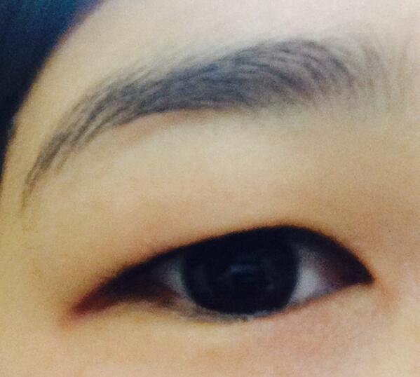 大関れいか すっぴん というのは嘘で 昨日川ができるくらい泣いたから朝は一重まぶただったのw別人すぎwww起きた瞬間お母さんに うわwwwwwwwwwwwって笑われて察したw安心して 私二重だから W泣いた理由はおっぱいが小さくなったから Http T Co