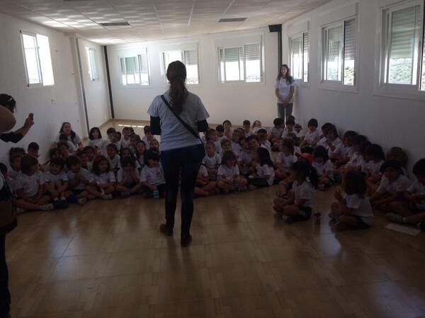 carnicasmellado's tweet photo. Primera excursión del colegio maristas de Jaén a Carnicas mellado http://t.co/9rgisNYZFB