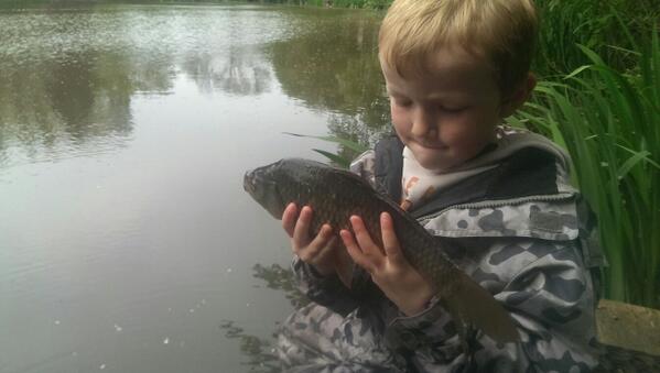 RT <a href="/SimonHuthwaite/">Simon Huthwaite</a>: <a href="/MrCrabtree/">Mr. Crabtree</a> Yes!! Took the munchkin on his first proper session... He loved it!  > how splendid!