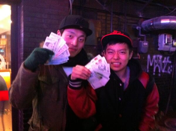 romentee's tweet photo. 추억의사진, 첫 수입 http://t.co/5K0UVdv2Dz