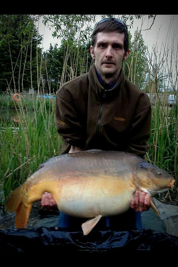 Keith Hayward smashed his PB by double with this Venue record at 46.04 lb from Olivemead. My Contrast Pro doing it
